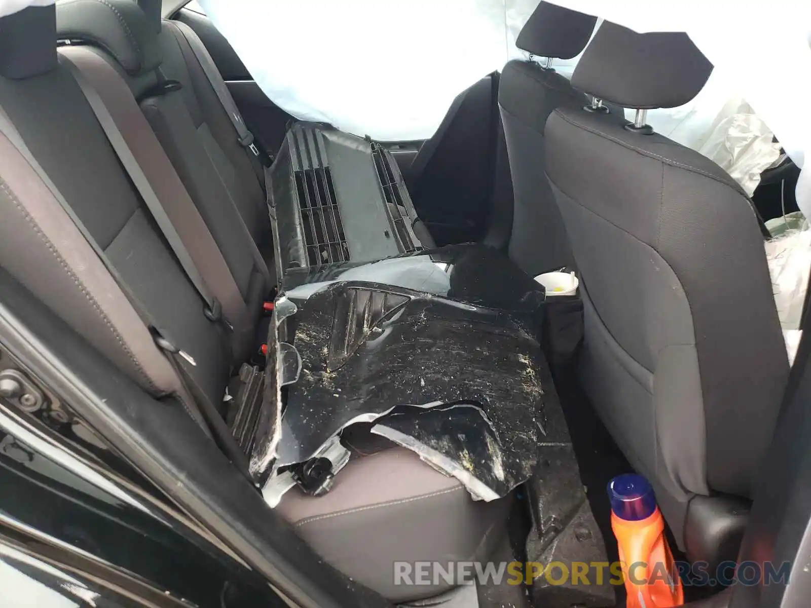 6 Photograph of a damaged car 2T1BURHE6KC217336 TOYOTA COROLLA 2019