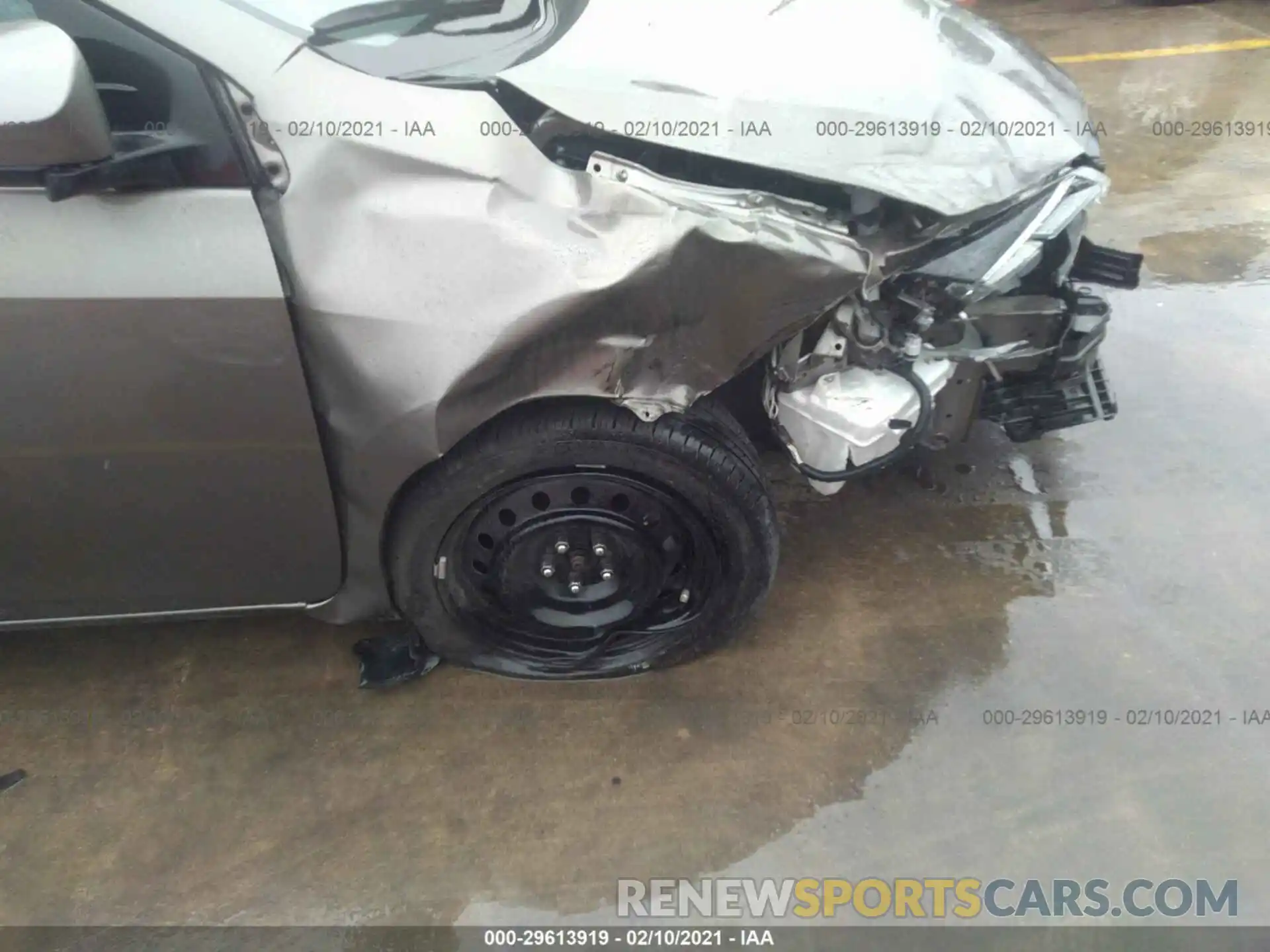 6 Photograph of a damaged car 2T1BURHE6KC217420 TOYOTA COROLLA 2019