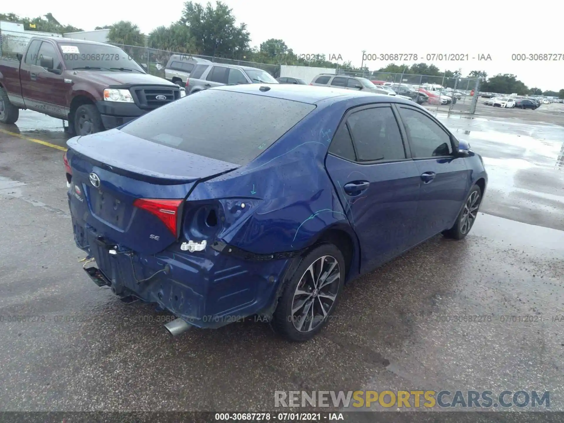 4 Photograph of a damaged car 2T1BURHE6KC217790 TOYOTA COROLLA 2019