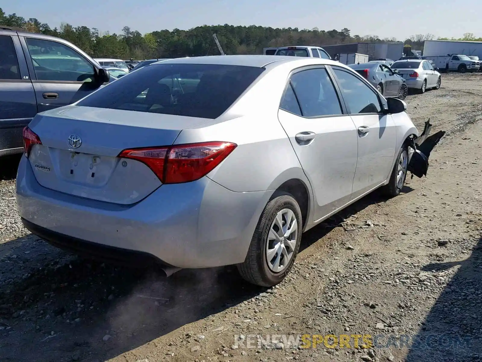 4 Photograph of a damaged car 2T1BURHE6KC218664 TOYOTA COROLLA 2019