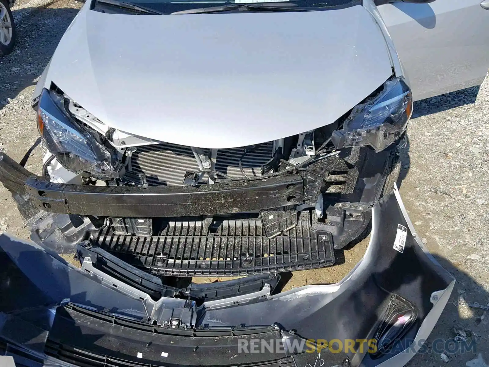 7 Photograph of a damaged car 2T1BURHE6KC218664 TOYOTA COROLLA 2019