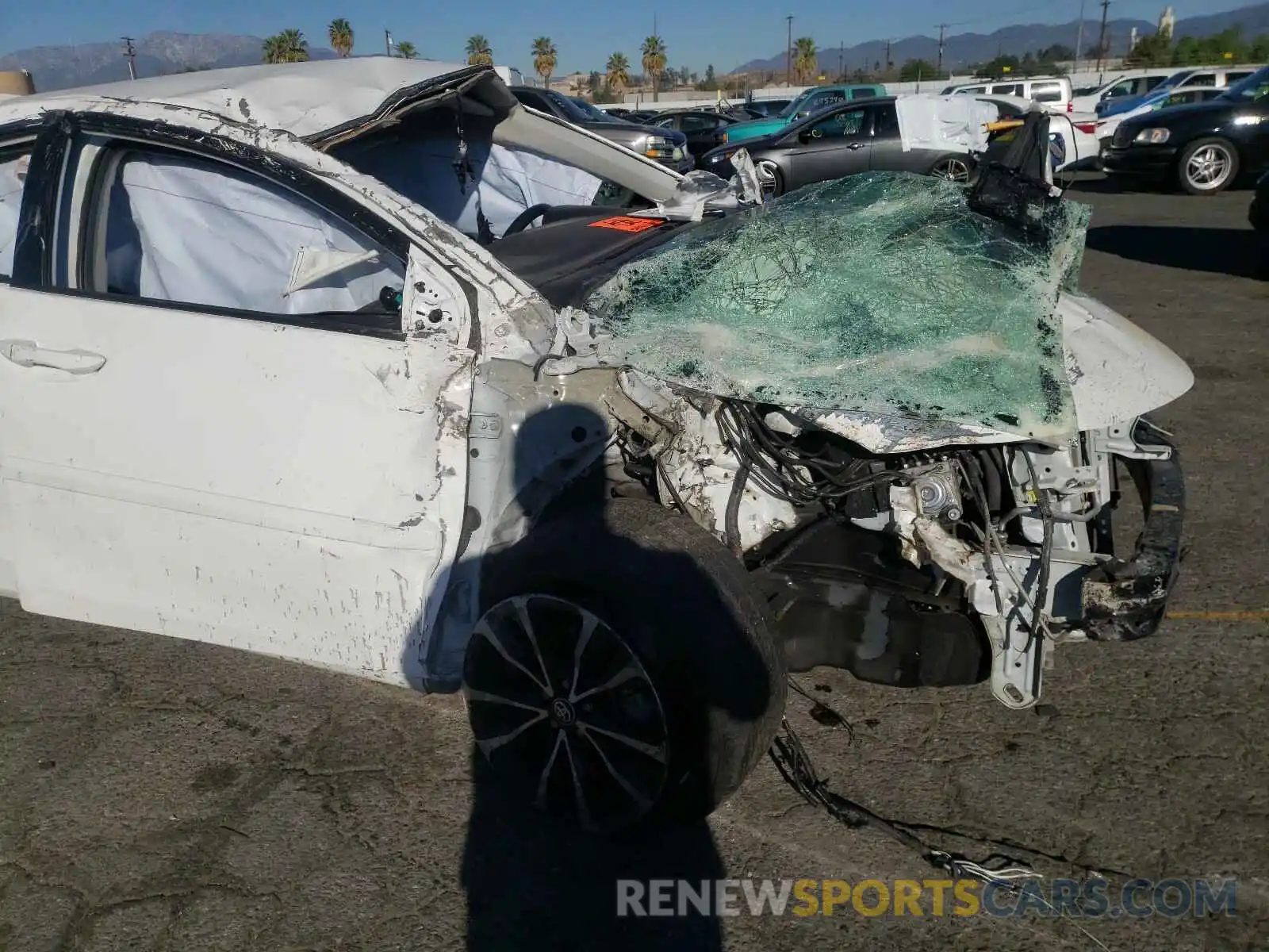 9 Photograph of a damaged car 2T1BURHE6KC219474 TOYOTA COROLLA 2019