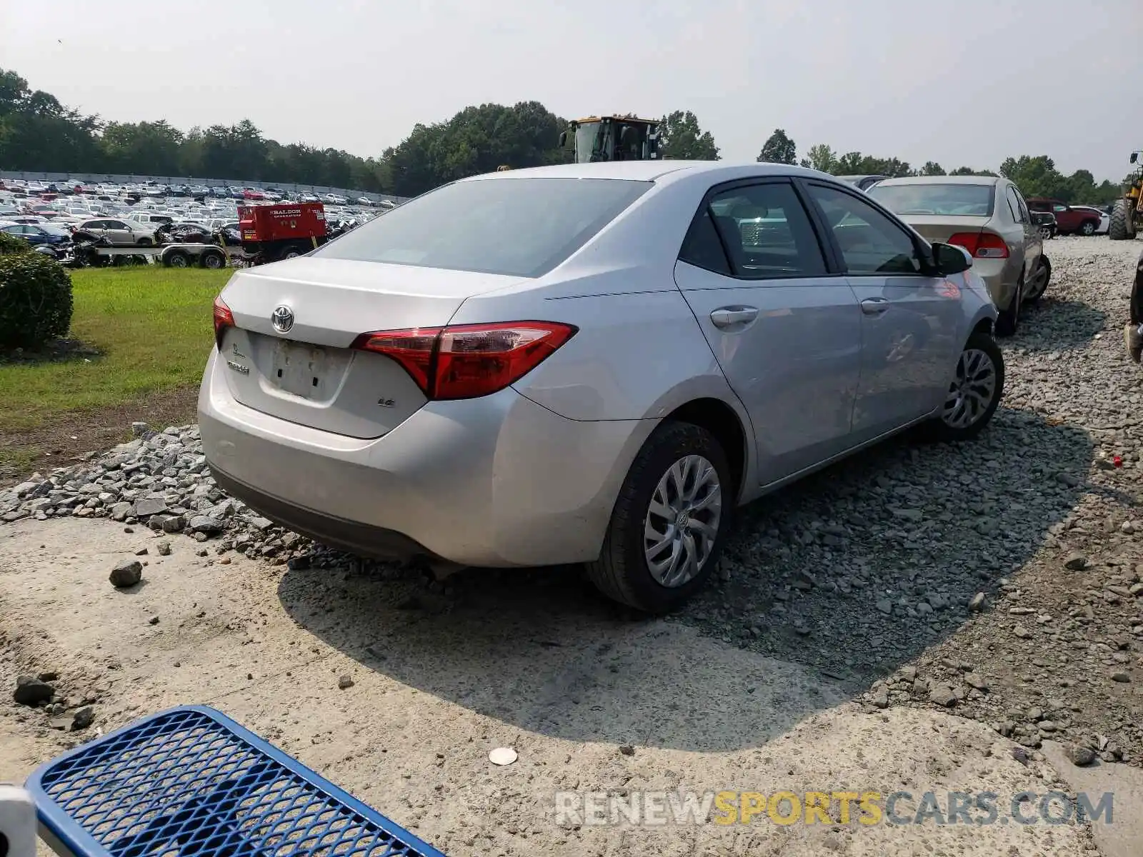 4 Photograph of a damaged car 2T1BURHE6KC219796 TOYOTA COROLLA 2019