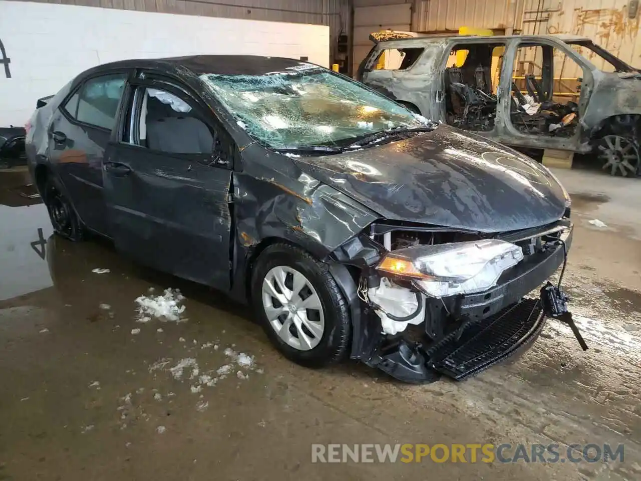 1 Photograph of a damaged car 2T1BURHE6KC220334 TOYOTA COROLLA 2019