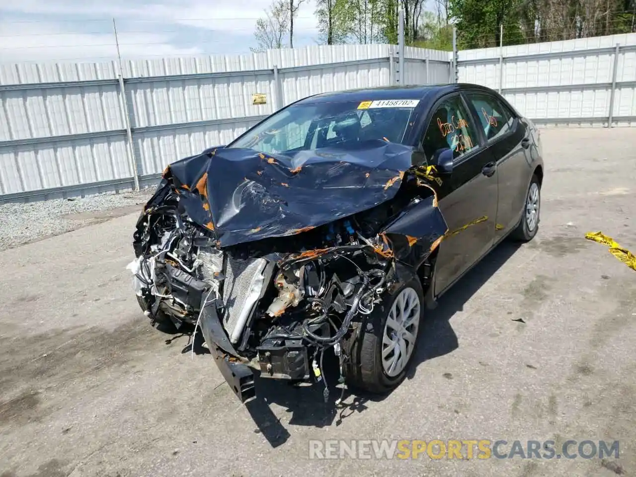 2 Photograph of a damaged car 2T1BURHE6KC220821 TOYOTA COROLLA 2019