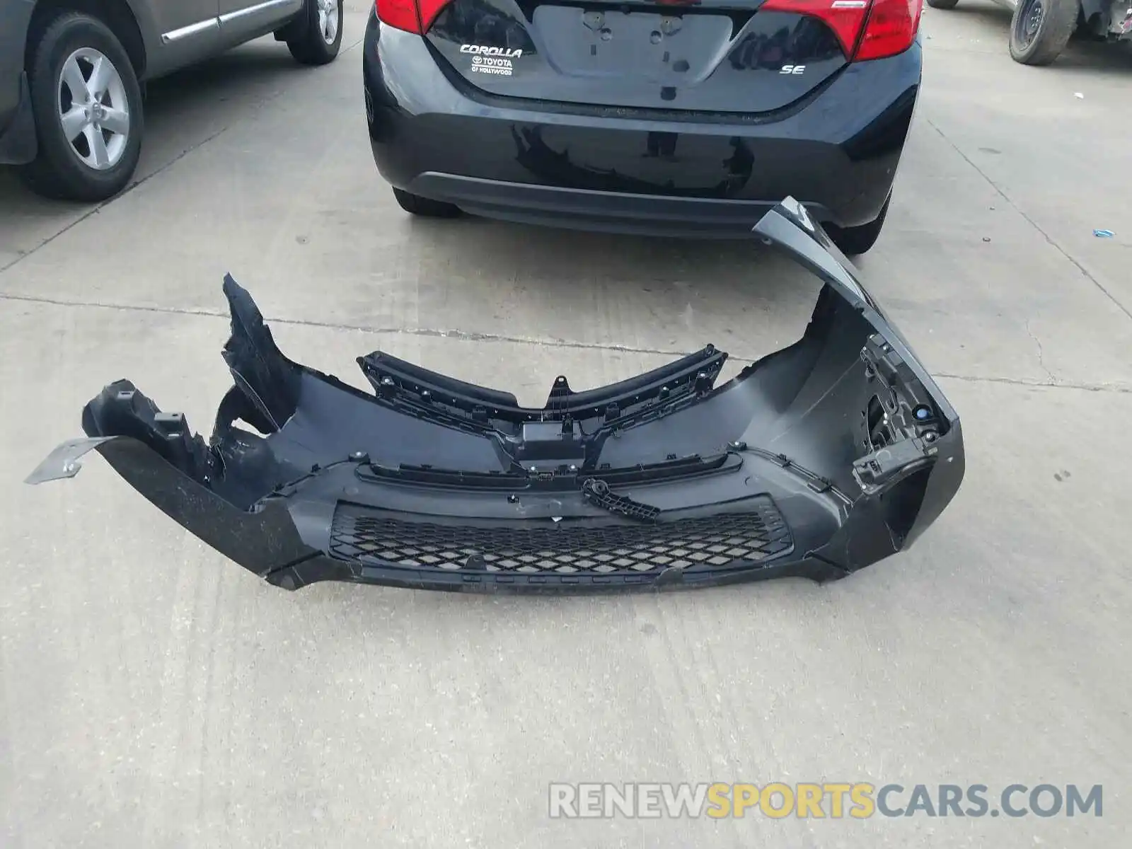 9 Фотография поврежденного автомобиля 2T1BURHE6KC221306 TOYOTA COROLLA 2019