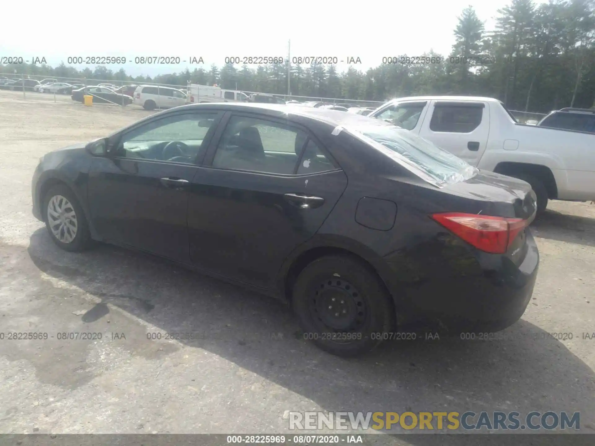 3 Photograph of a damaged car 2T1BURHE6KC221595 TOYOTA COROLLA 2019