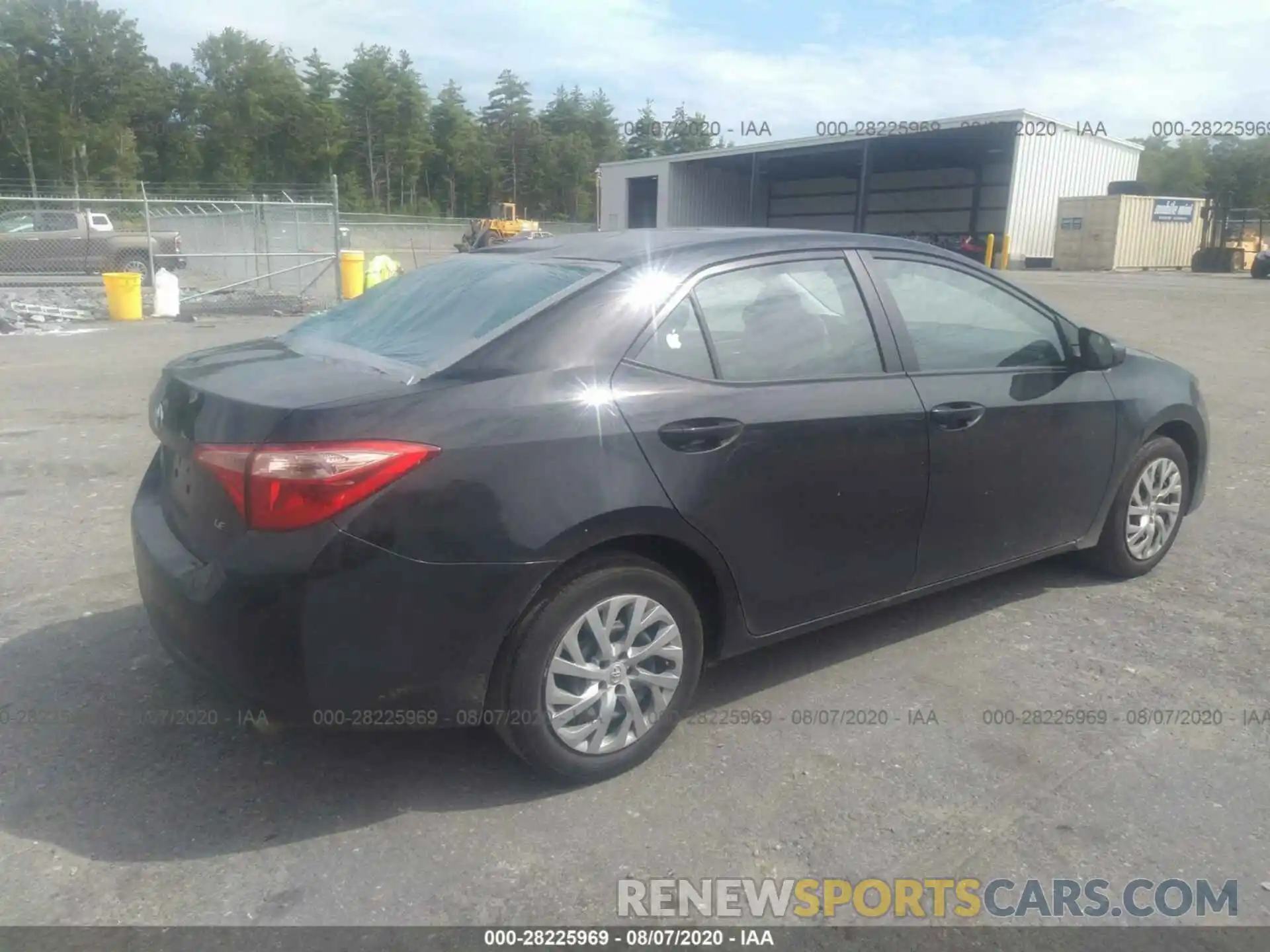 4 Photograph of a damaged car 2T1BURHE6KC221595 TOYOTA COROLLA 2019