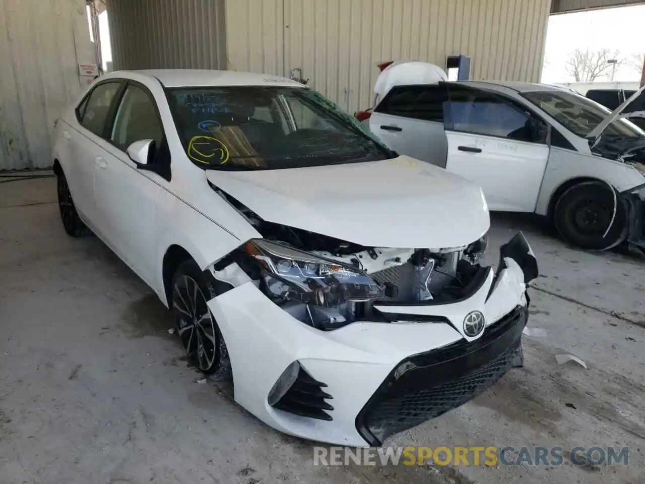 1 Photograph of a damaged car 2T1BURHE6KC221855 TOYOTA COROLLA 2019