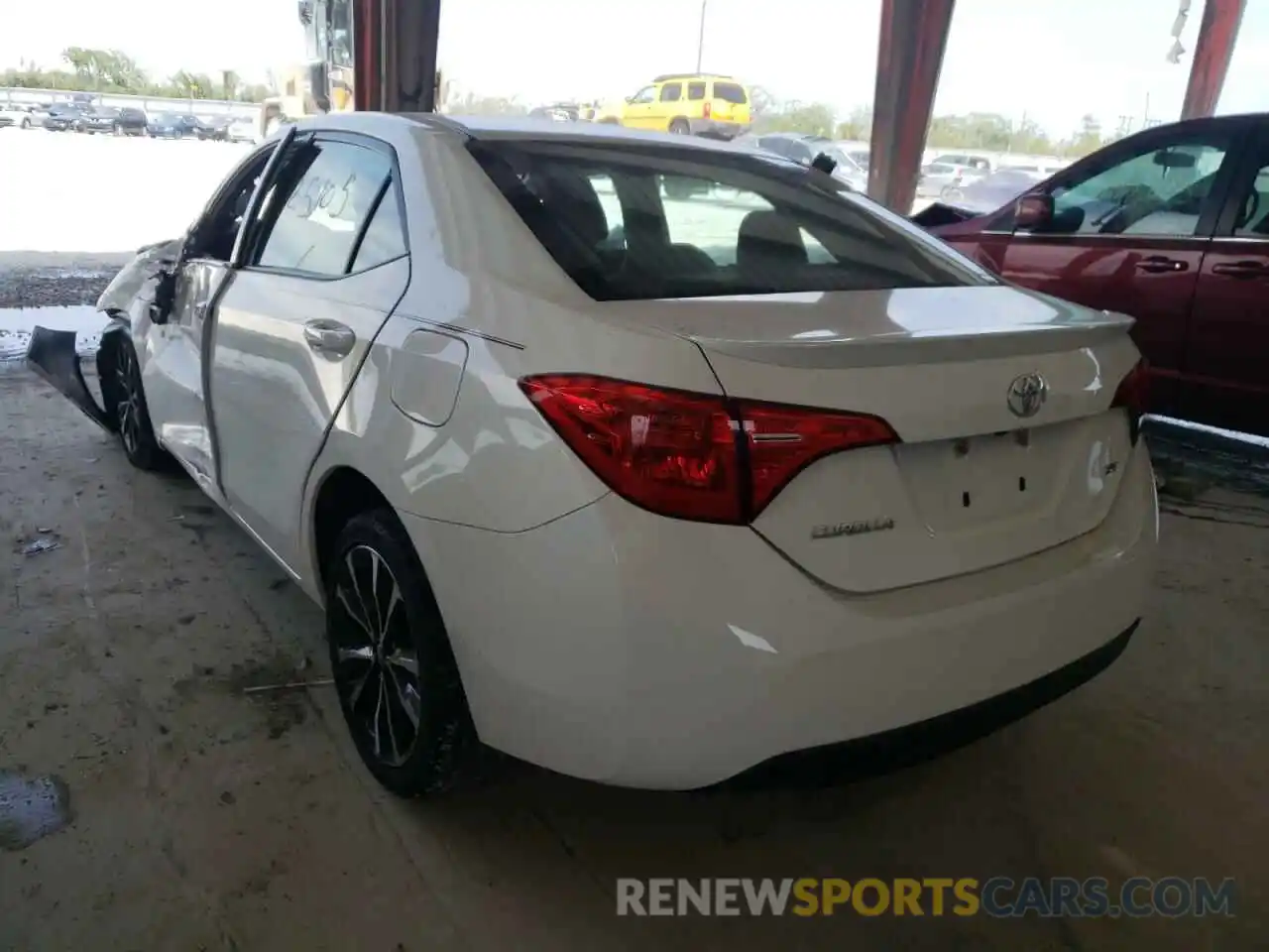 3 Photograph of a damaged car 2T1BURHE6KC221855 TOYOTA COROLLA 2019