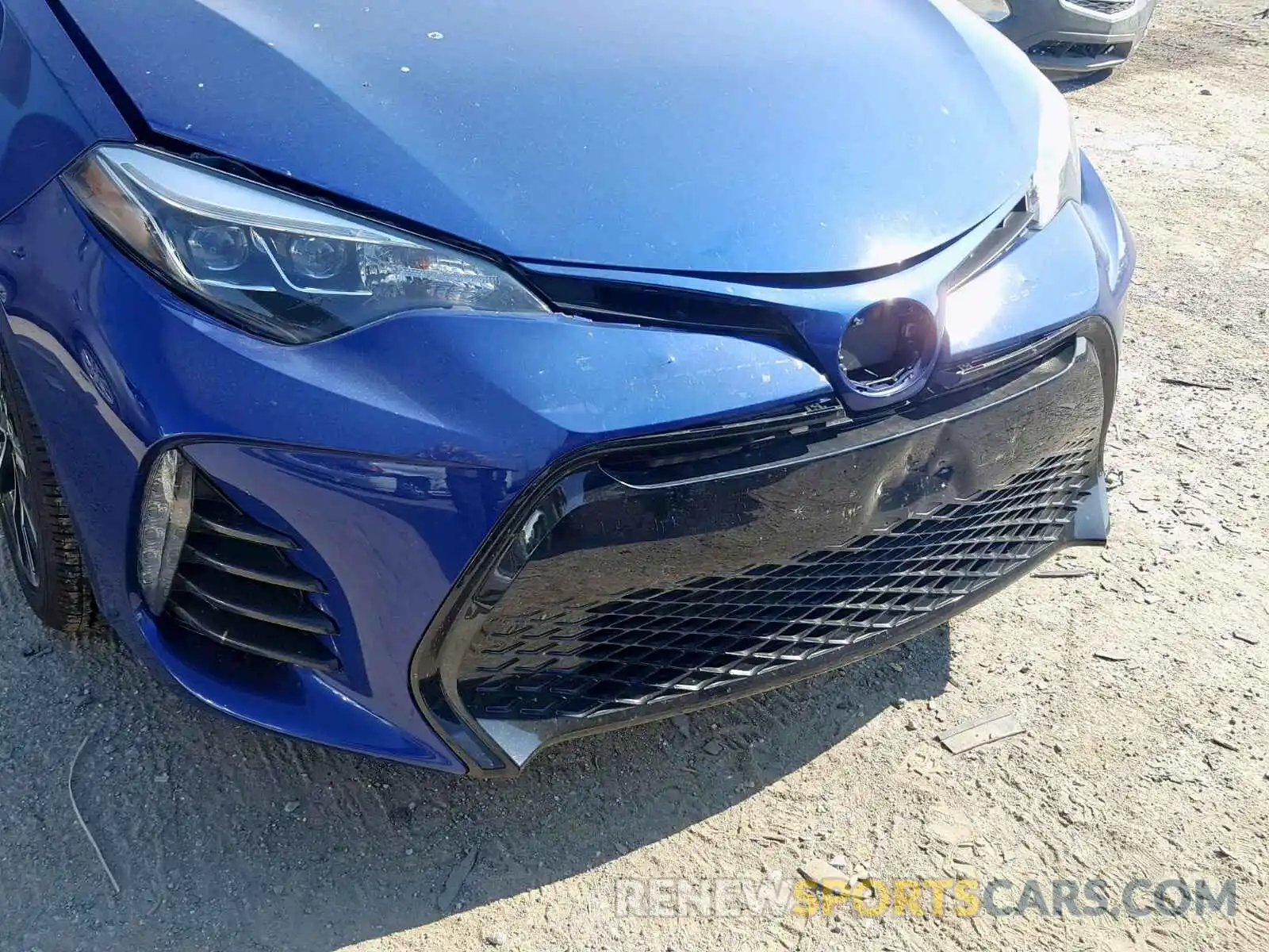 9 Photograph of a damaged car 2T1BURHE6KC222357 TOYOTA COROLLA 2019