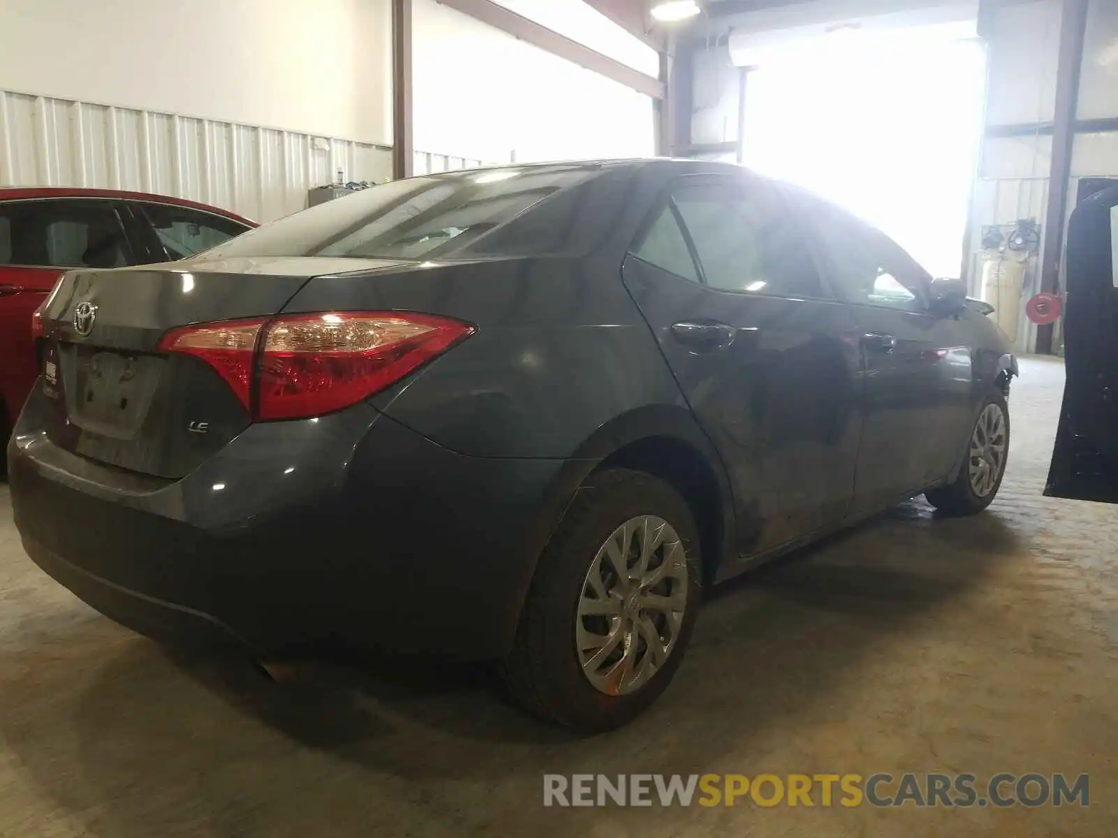 4 Photograph of a damaged car 2T1BURHE6KC222827 TOYOTA COROLLA 2019