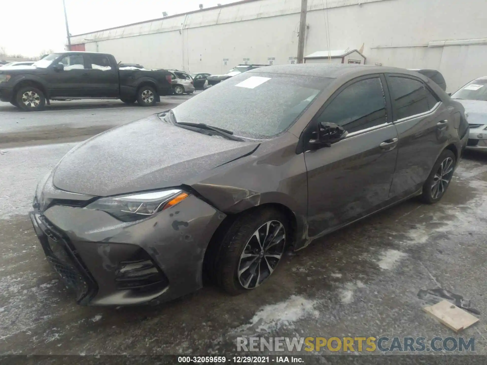 2 Photograph of a damaged car 2T1BURHE6KC222956 TOYOTA COROLLA 2019