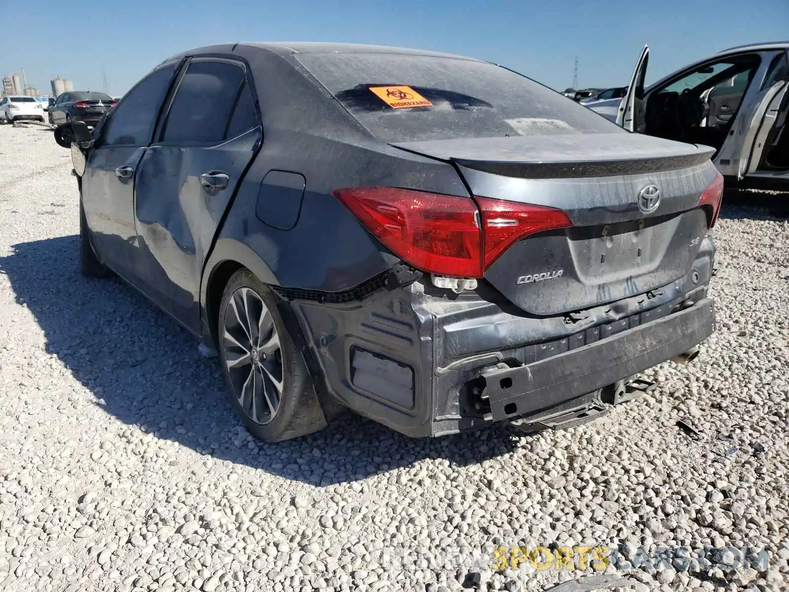 3 Photograph of a damaged car 2T1BURHE6KC223086 TOYOTA COROLLA 2019