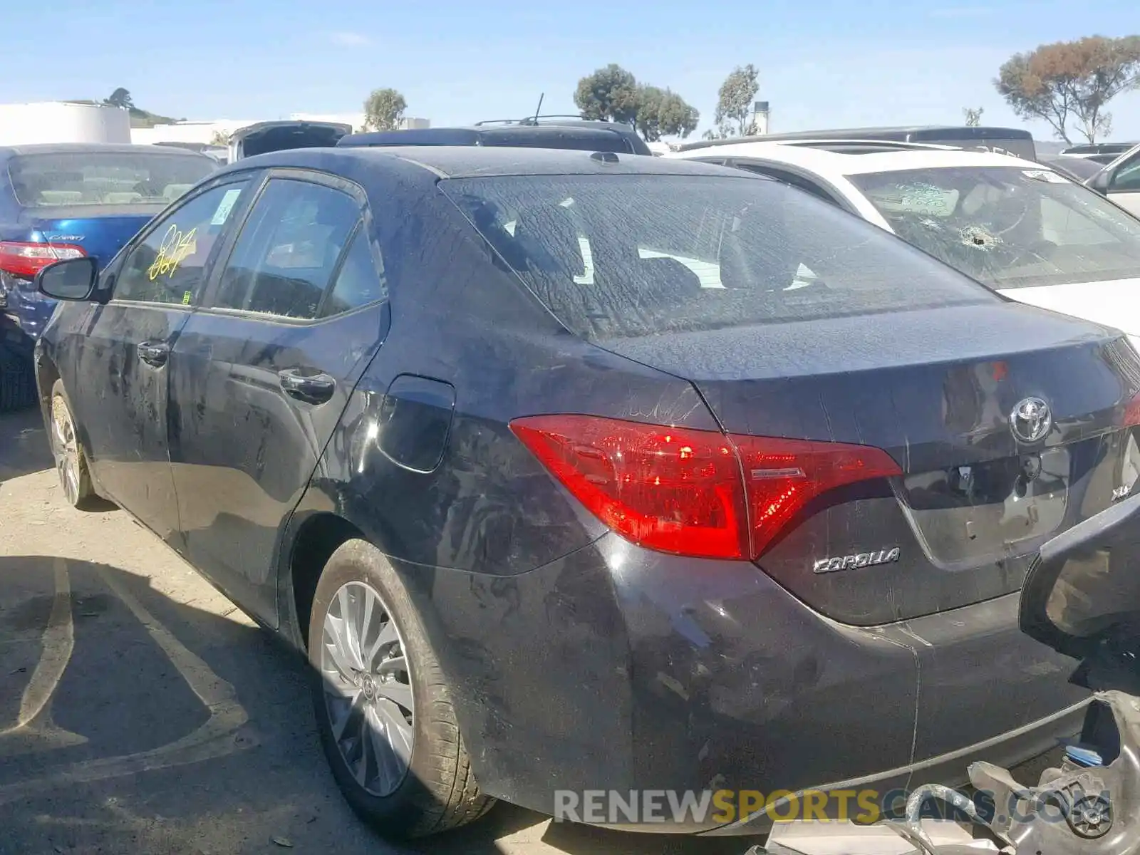 3 Photograph of a damaged car 2T1BURHE6KC223301 TOYOTA COROLLA 2019