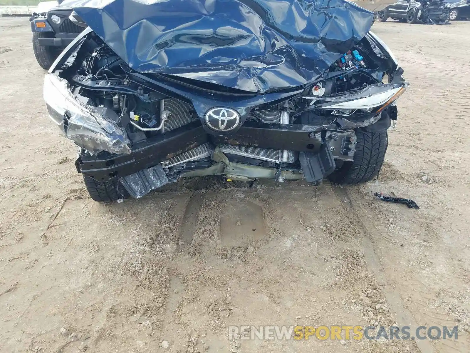 9 Photograph of a damaged car 2T1BURHE6KC223363 TOYOTA COROLLA 2019