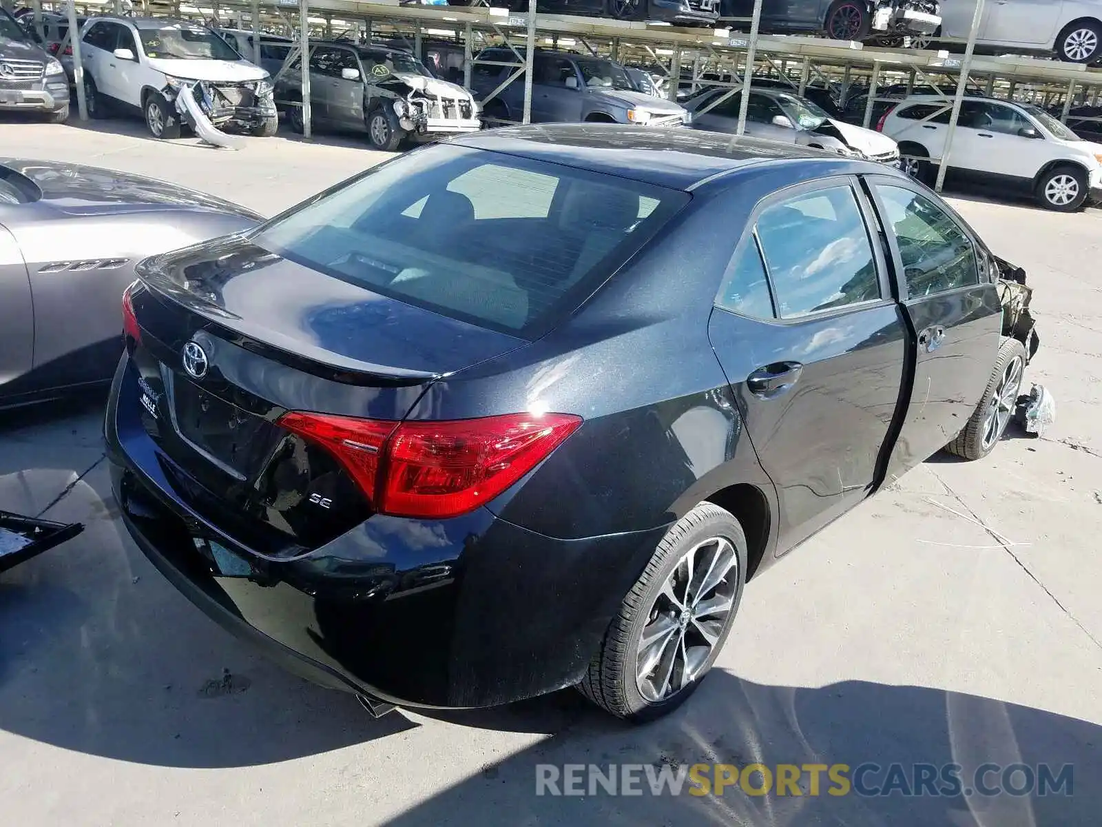 4 Photograph of a damaged car 2T1BURHE6KC223606 TOYOTA COROLLA 2019