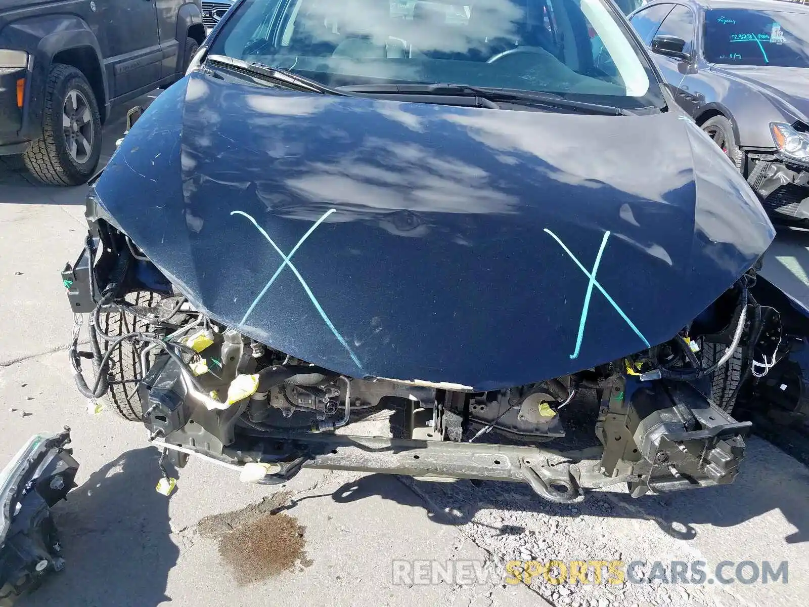 9 Photograph of a damaged car 2T1BURHE6KC223606 TOYOTA COROLLA 2019