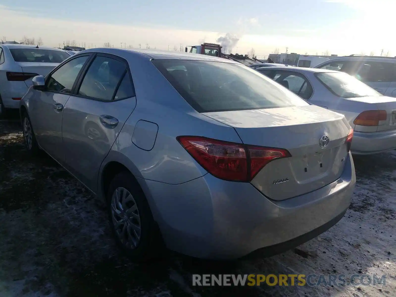 3 Photograph of a damaged car 2T1BURHE6KC223847 TOYOTA COROLLA 2019