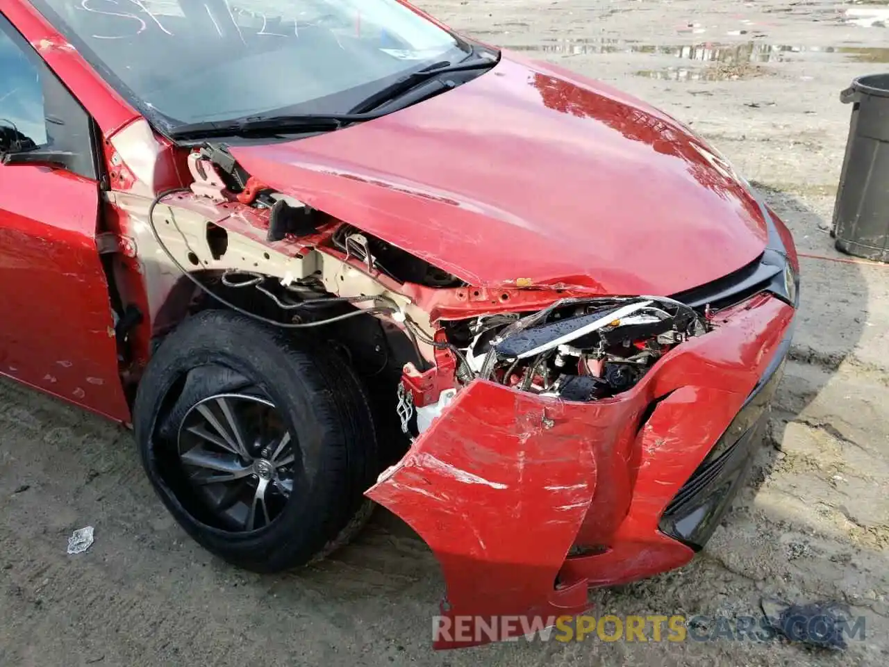 9 Photograph of a damaged car 2T1BURHE6KC224089 TOYOTA COROLLA 2019