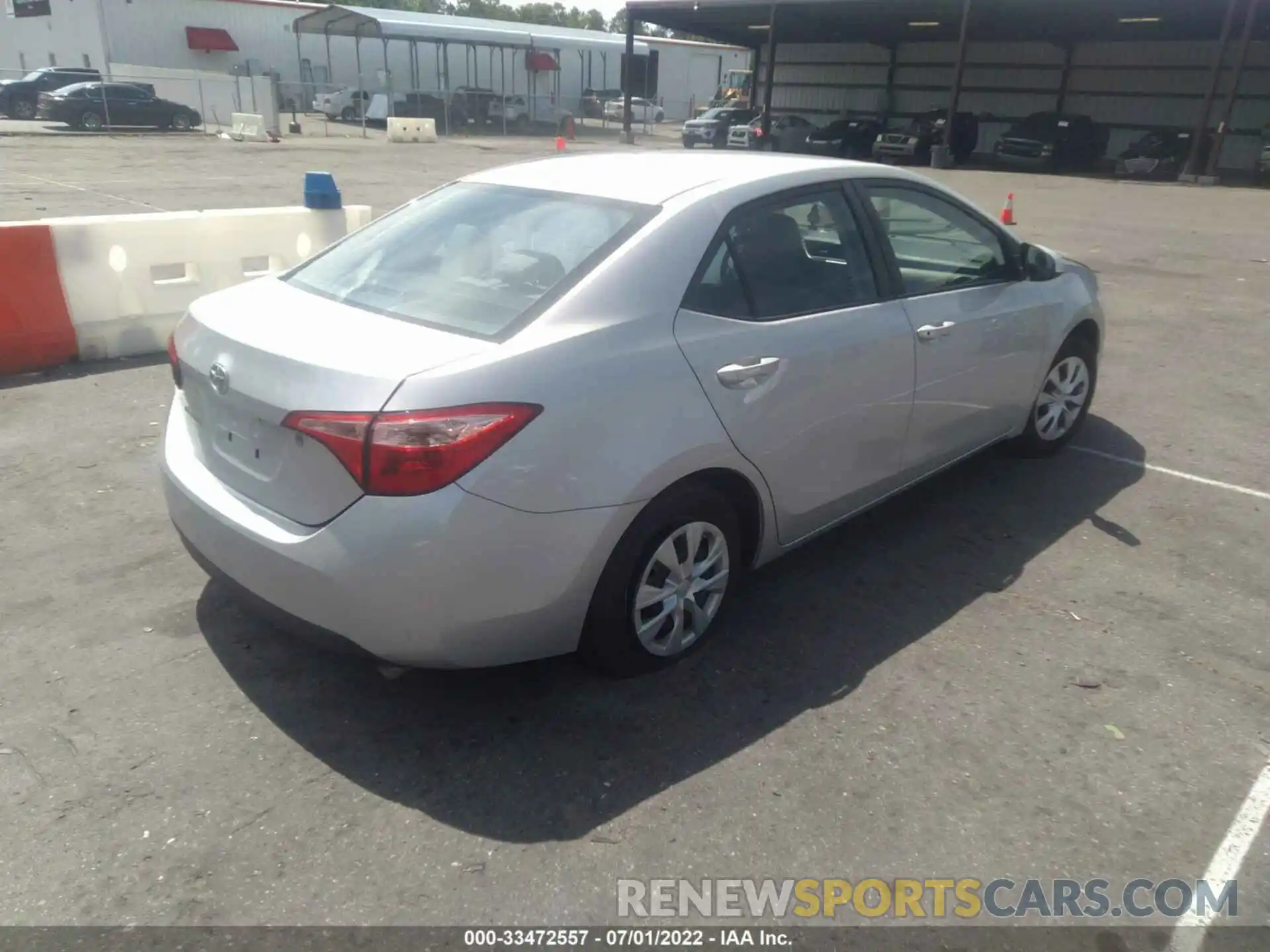 4 Photograph of a damaged car 2T1BURHE6KC224514 TOYOTA COROLLA 2019