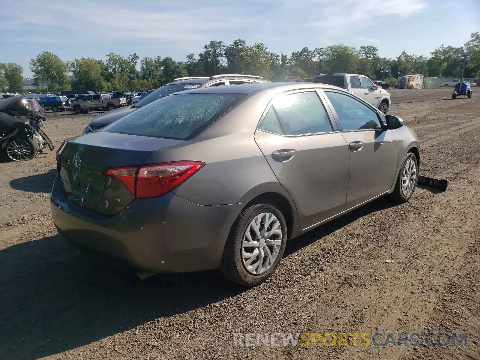 4 Photograph of a damaged car 2T1BURHE6KC224688 TOYOTA COROLLA 2019