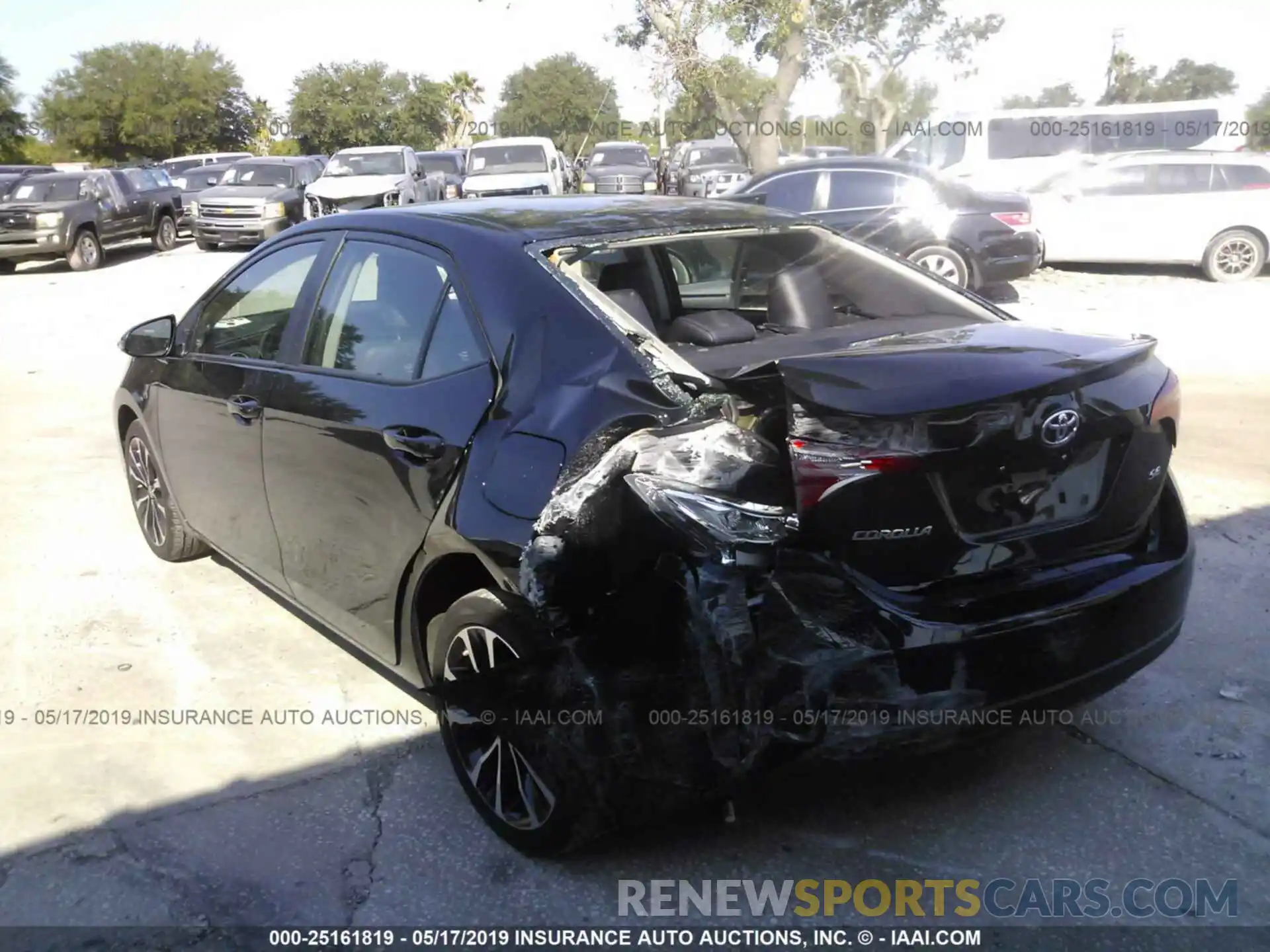 3 Photograph of a damaged car 2T1BURHE6KC226408 TOYOTA COROLLA 2019