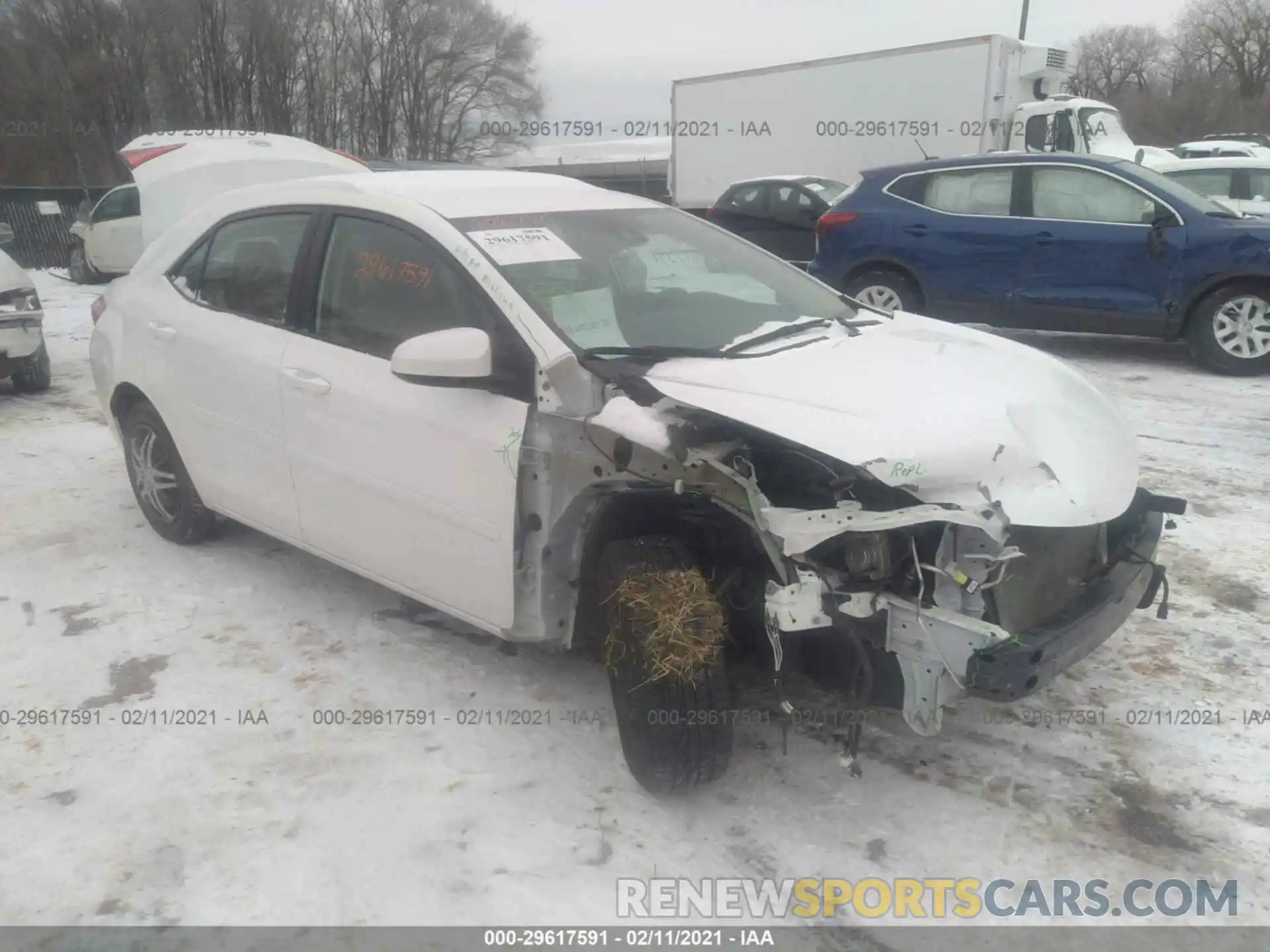 1 Photograph of a damaged car 2T1BURHE6KC226456 TOYOTA COROLLA 2019