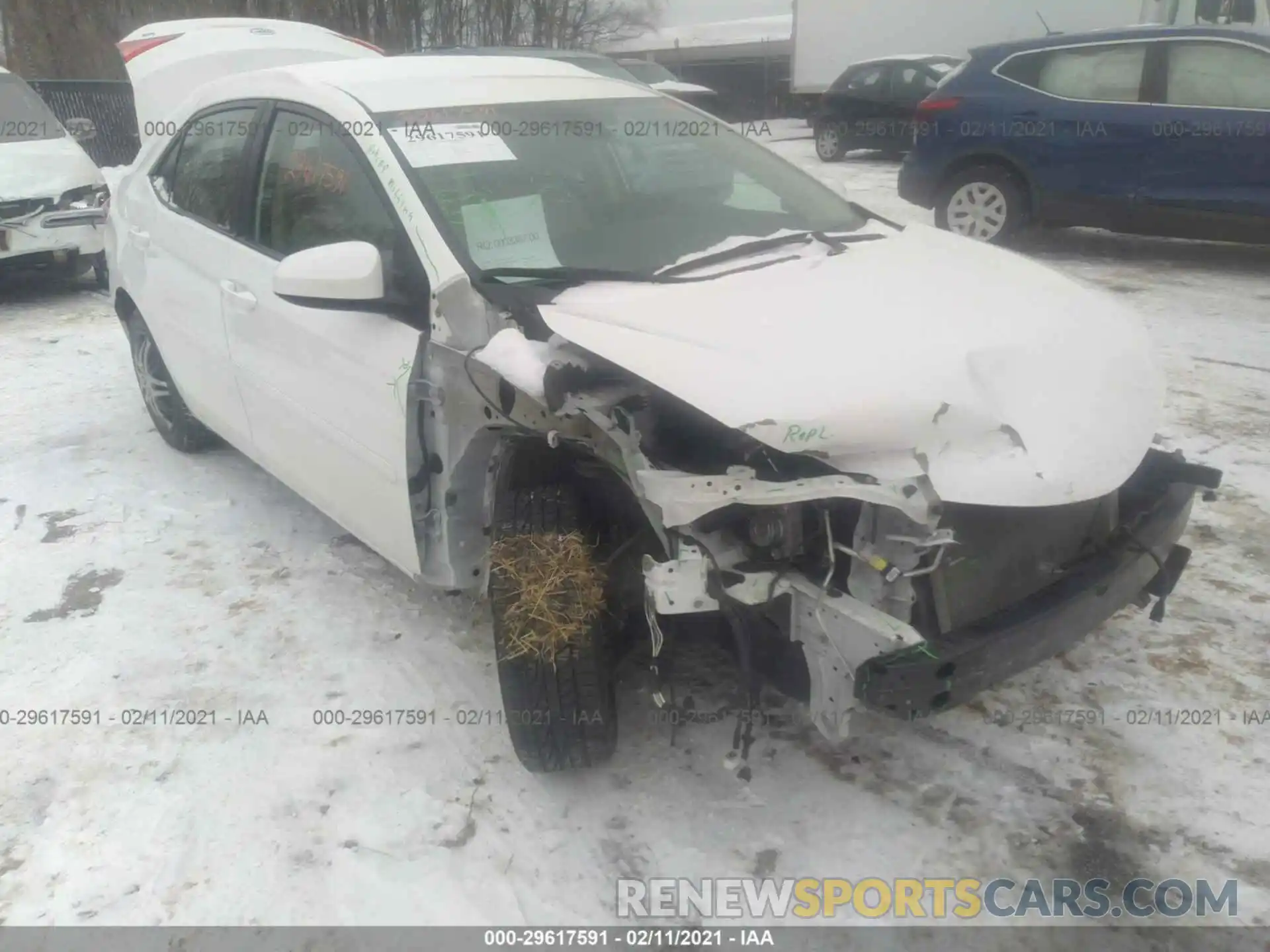 6 Photograph of a damaged car 2T1BURHE6KC226456 TOYOTA COROLLA 2019