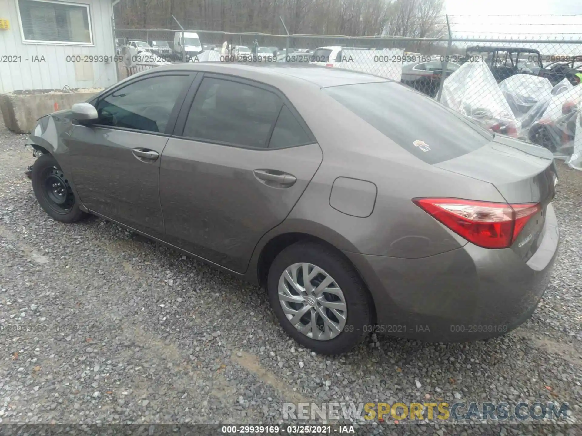 3 Photograph of a damaged car 2T1BURHE6KC226599 TOYOTA COROLLA 2019