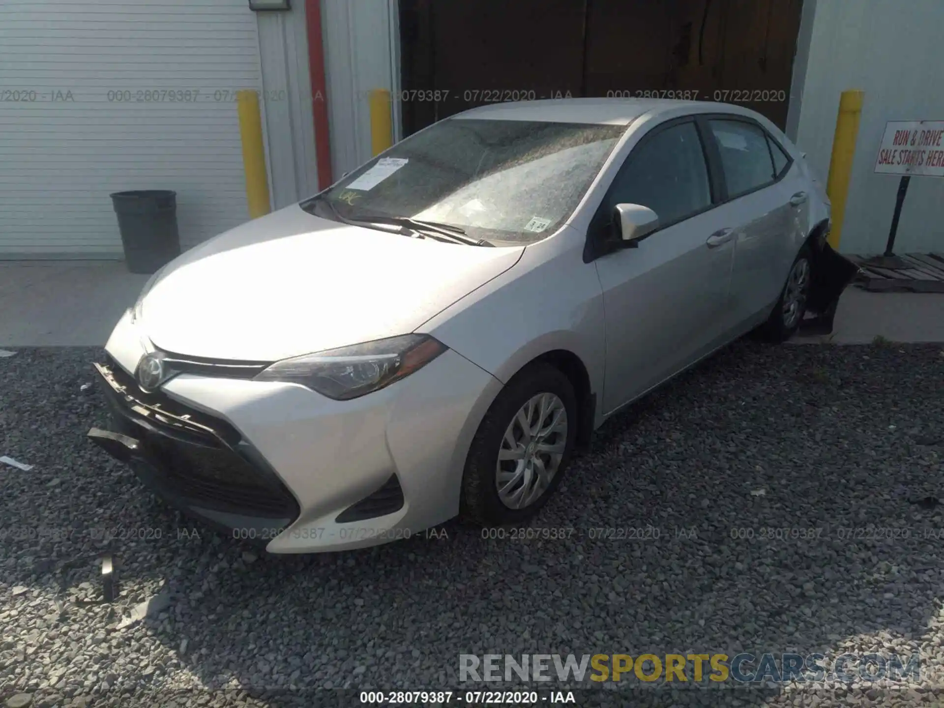 2 Photograph of a damaged car 2T1BURHE6KC228482 TOYOTA COROLLA 2019