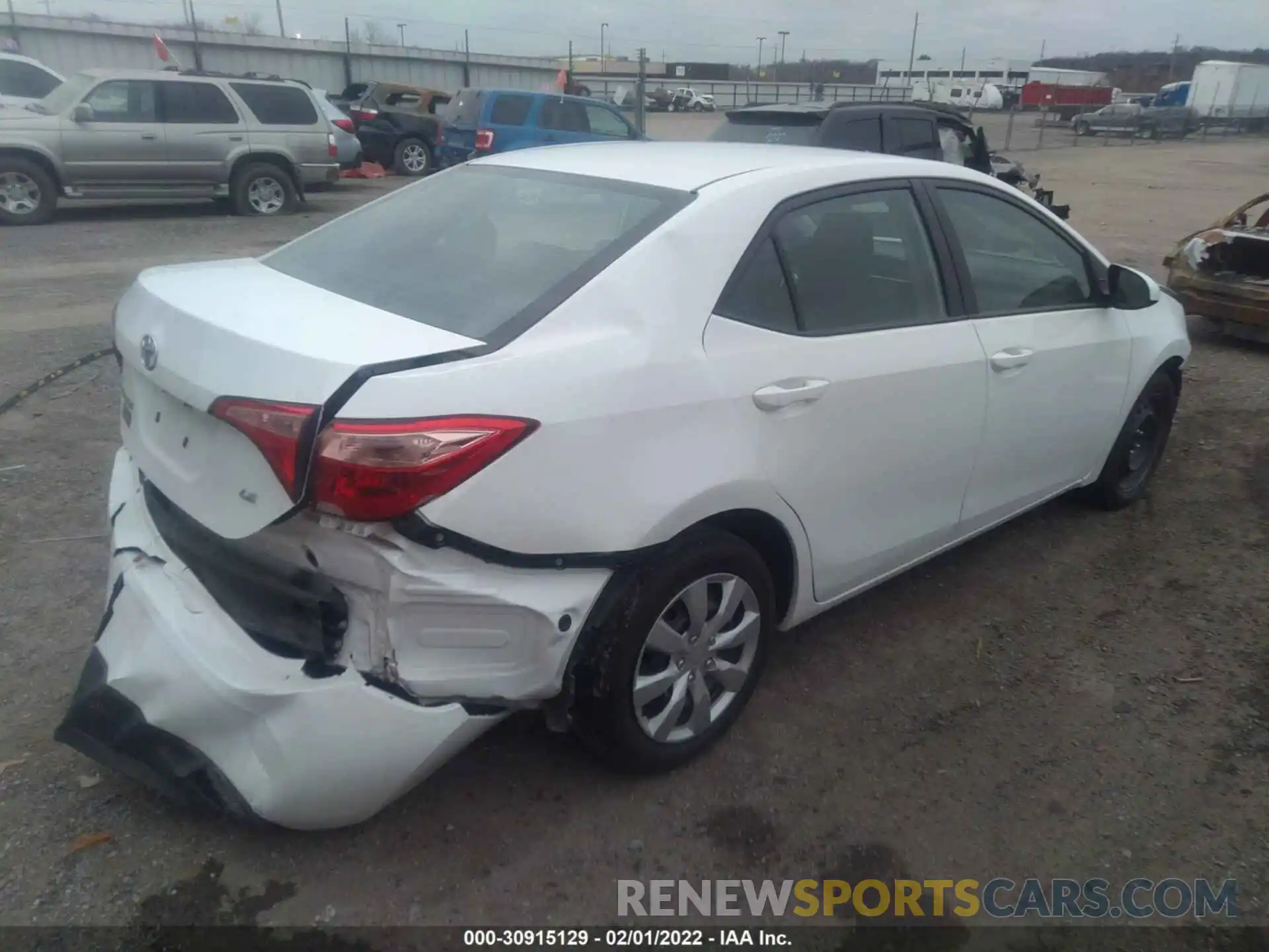 4 Photograph of a damaged car 2T1BURHE6KC230197 TOYOTA COROLLA 2019