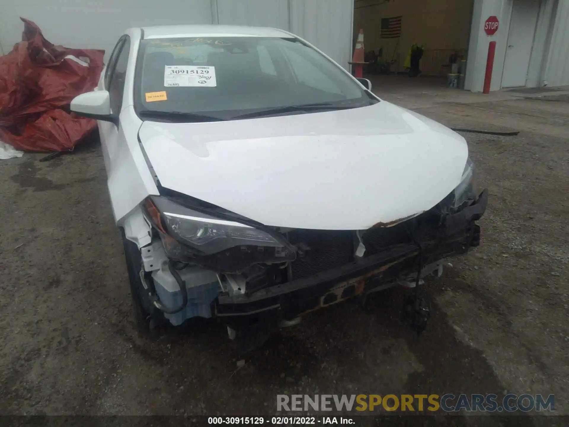 6 Photograph of a damaged car 2T1BURHE6KC230197 TOYOTA COROLLA 2019