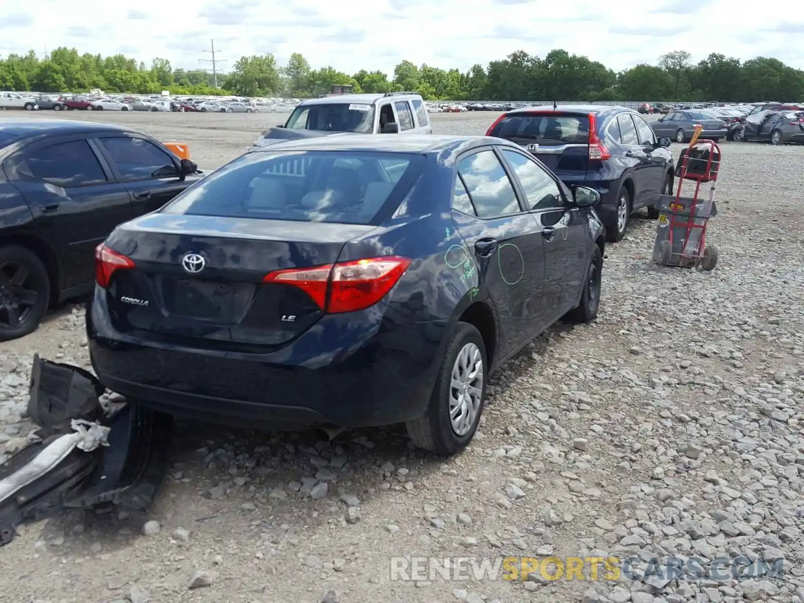 4 Photograph of a damaged car 2T1BURHE6KC230751 TOYOTA COROLLA 2019