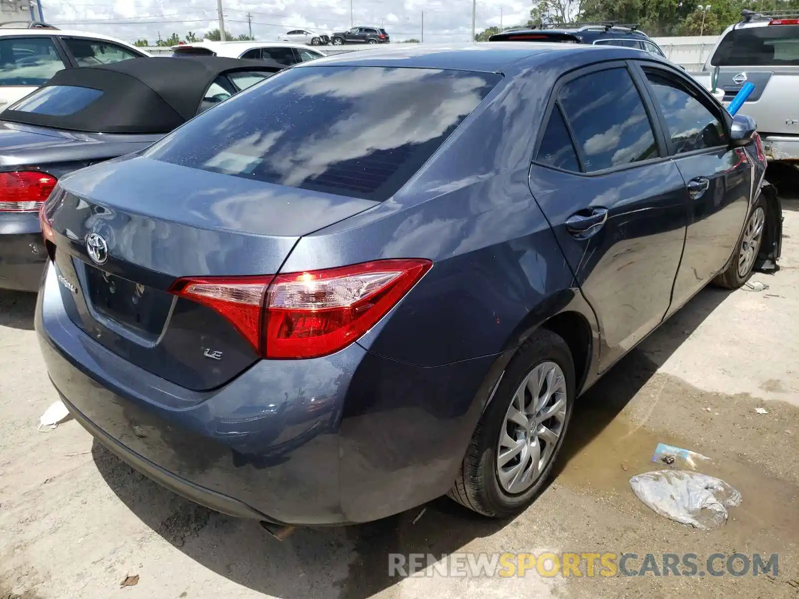 4 Photograph of a damaged car 2T1BURHE6KC232371 TOYOTA COROLLA 2019