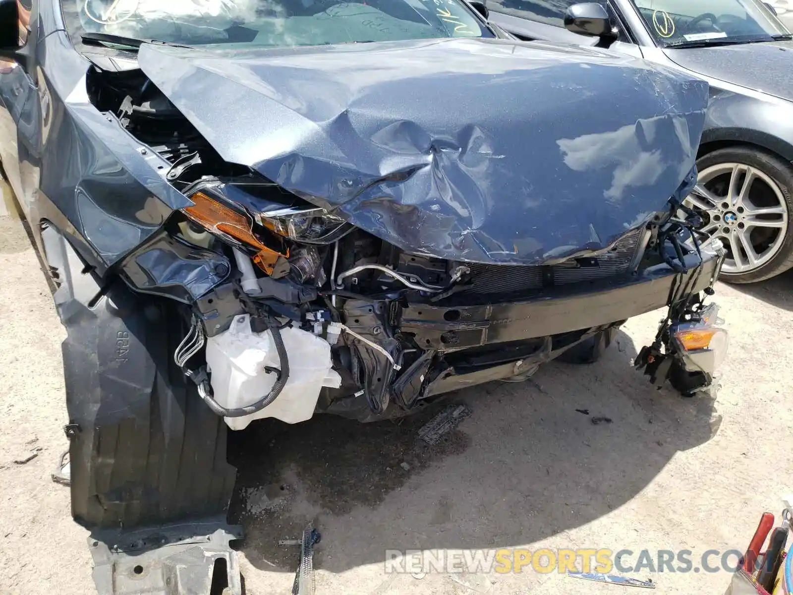 9 Photograph of a damaged car 2T1BURHE6KC232371 TOYOTA COROLLA 2019