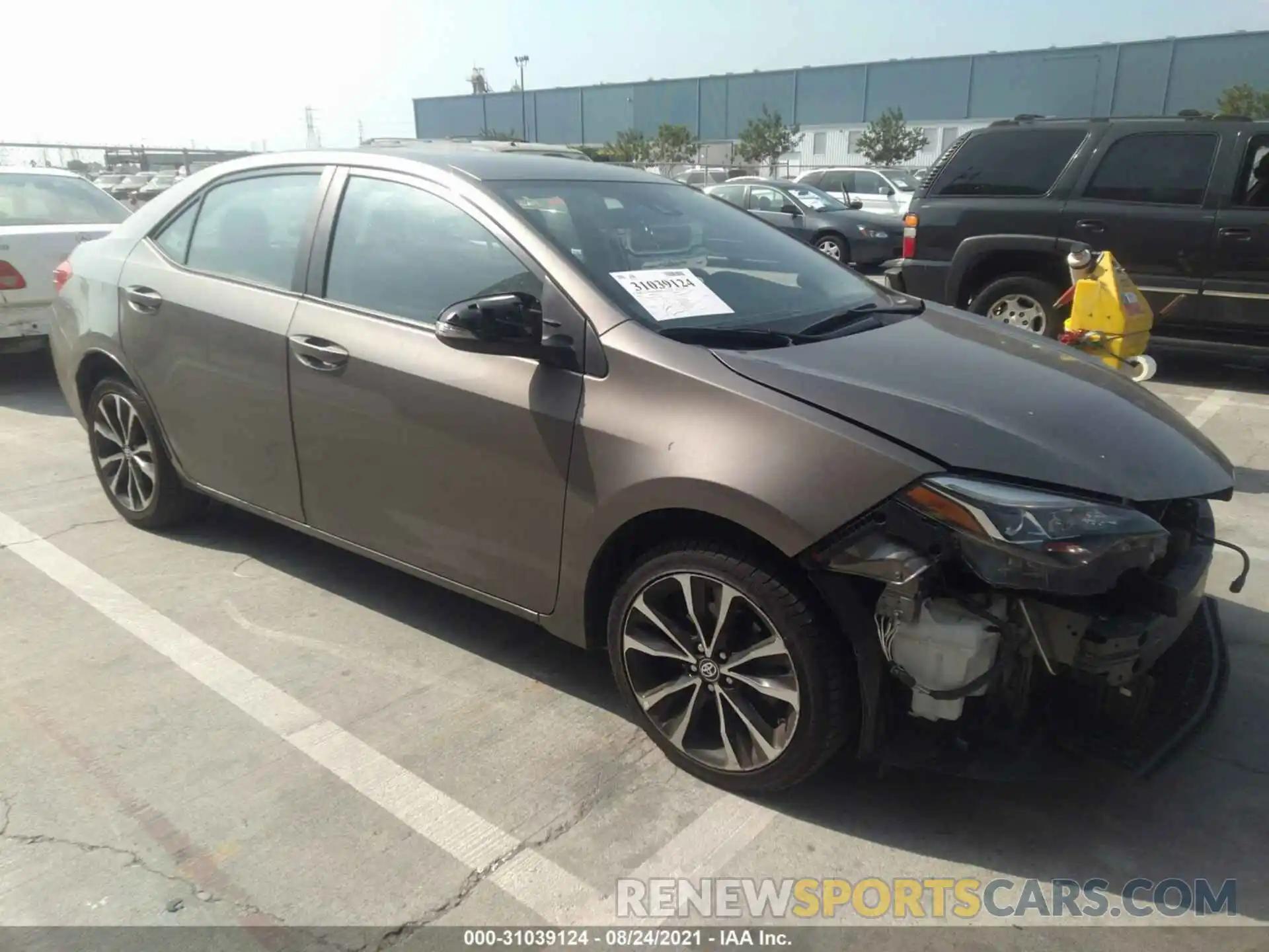 1 Photograph of a damaged car 2T1BURHE6KC233083 TOYOTA COROLLA 2019