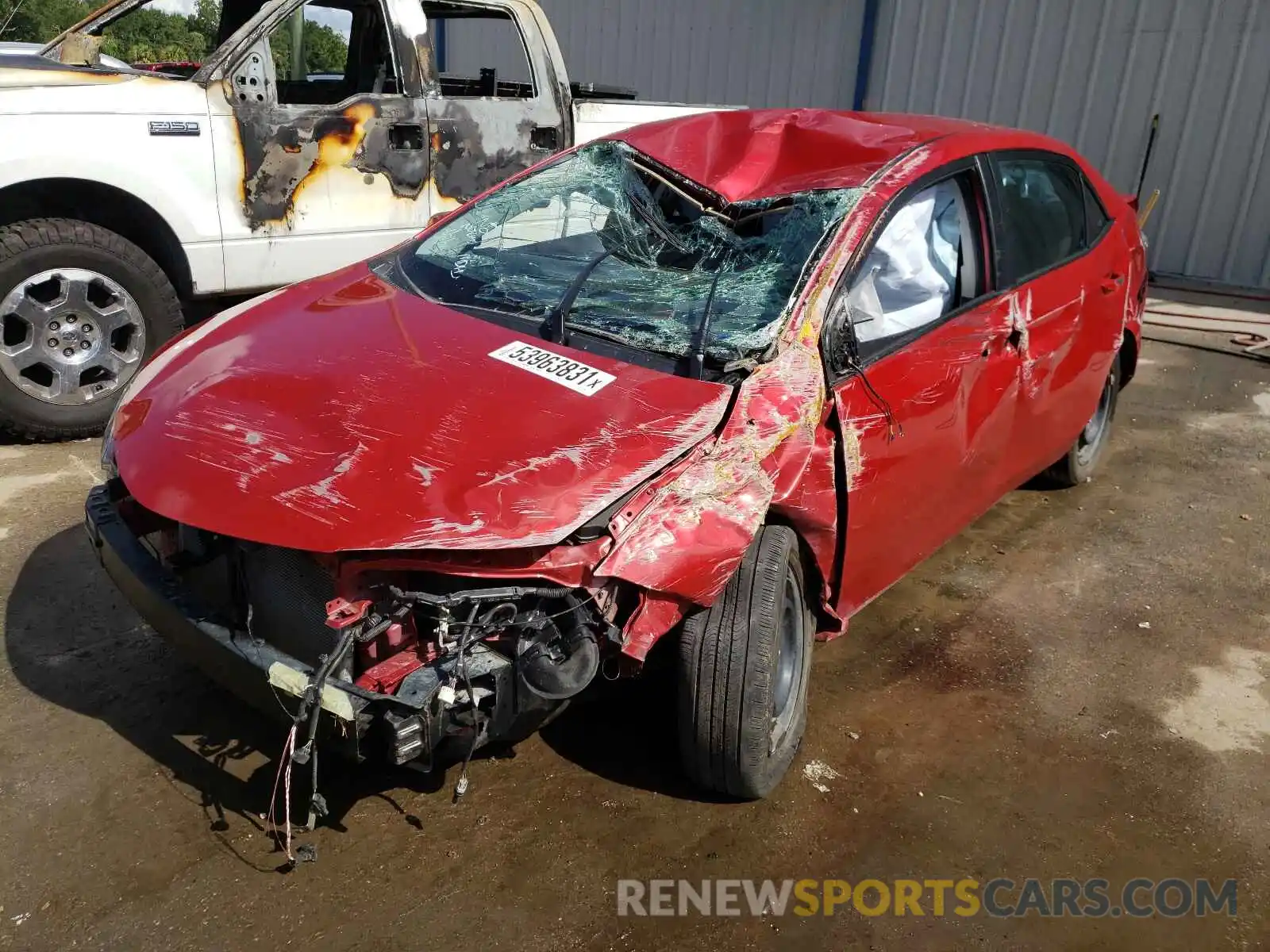 2 Photograph of a damaged car 2T1BURHE6KC233441 TOYOTA COROLLA 2019