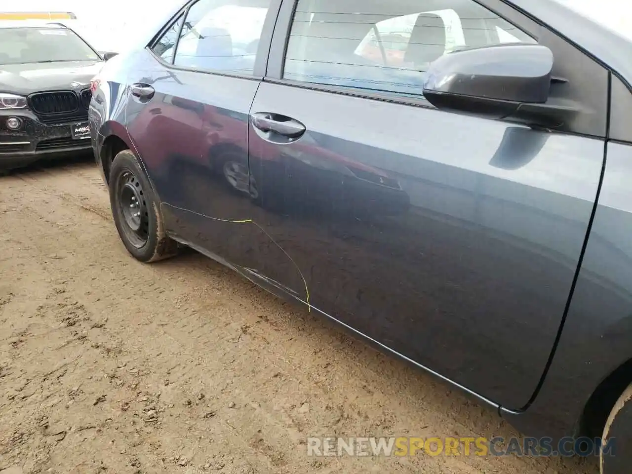 9 Photograph of a damaged car 2T1BURHE6KC235545 TOYOTA COROLLA 2019