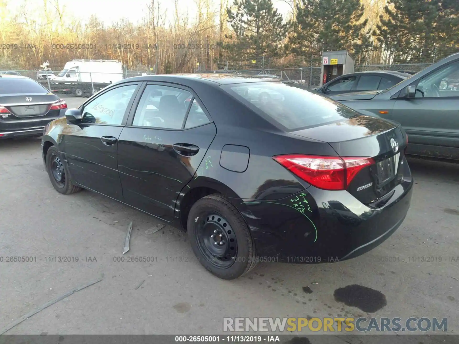 3 Photograph of a damaged car 2T1BURHE6KC236727 TOYOTA COROLLA 2019