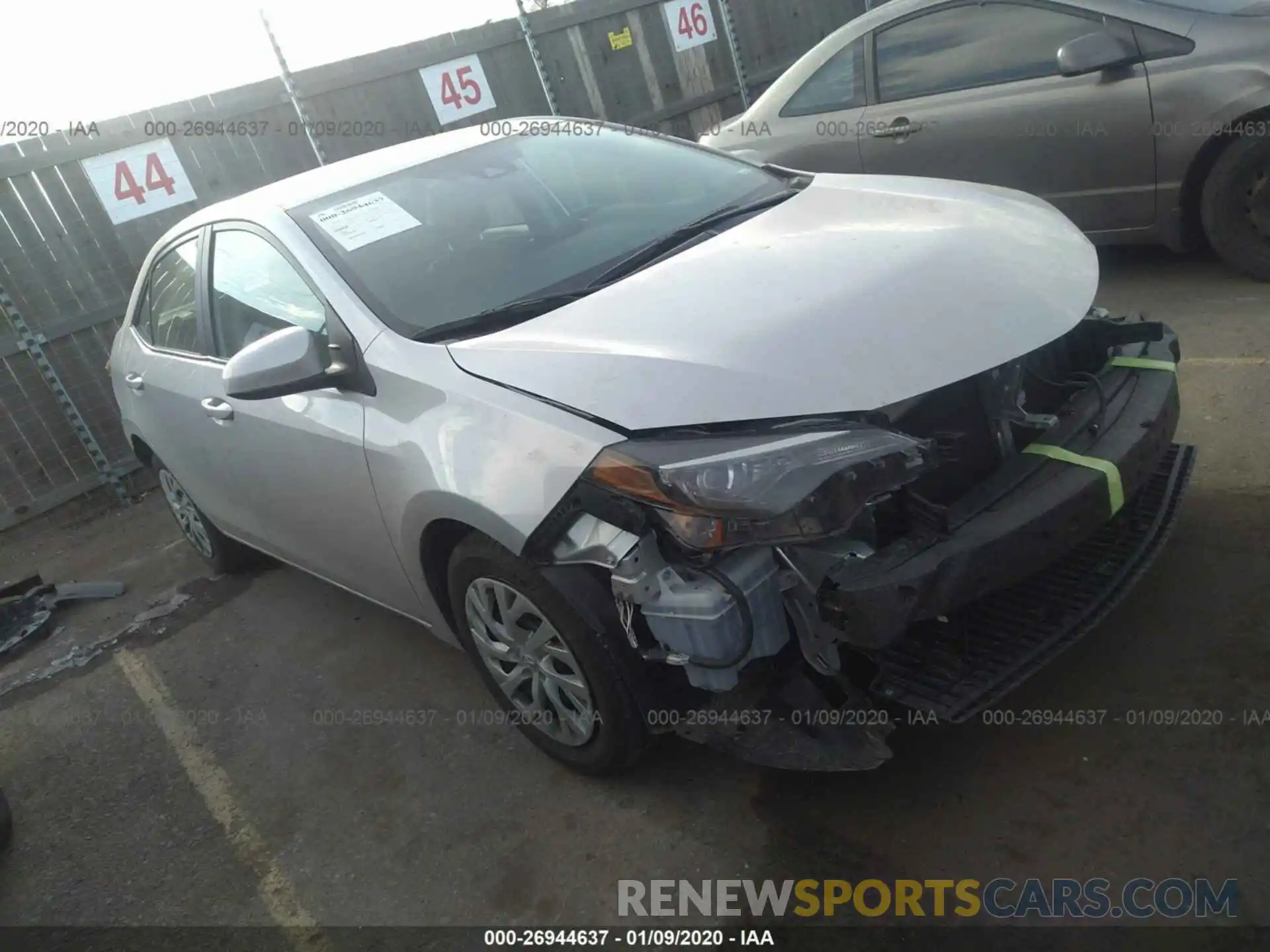 1 Photograph of a damaged car 2T1BURHE6KC236730 TOYOTA COROLLA 2019