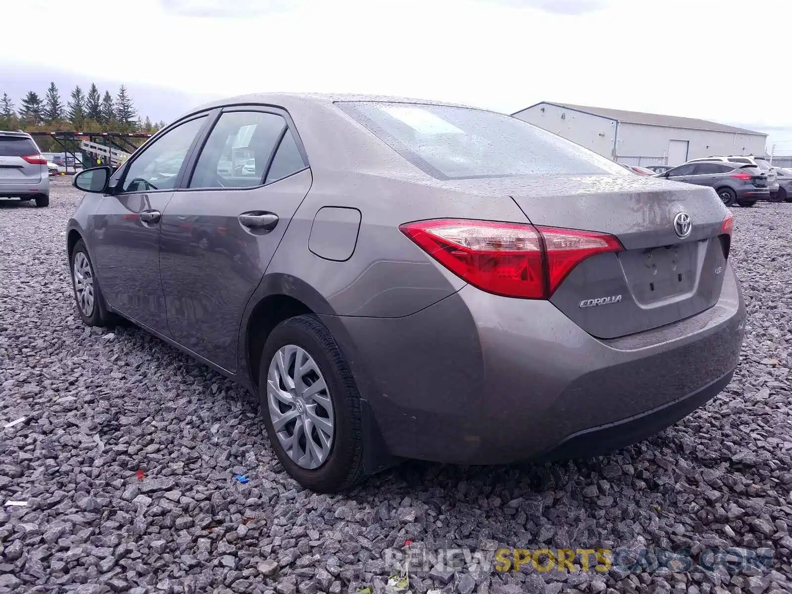 3 Photograph of a damaged car 2T1BURHE6KC238414 TOYOTA COROLLA 2019