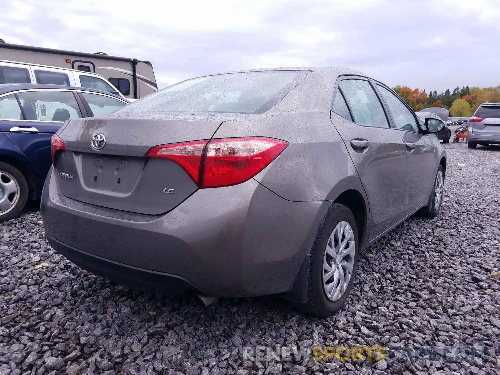 4 Photograph of a damaged car 2T1BURHE6KC238414 TOYOTA COROLLA 2019