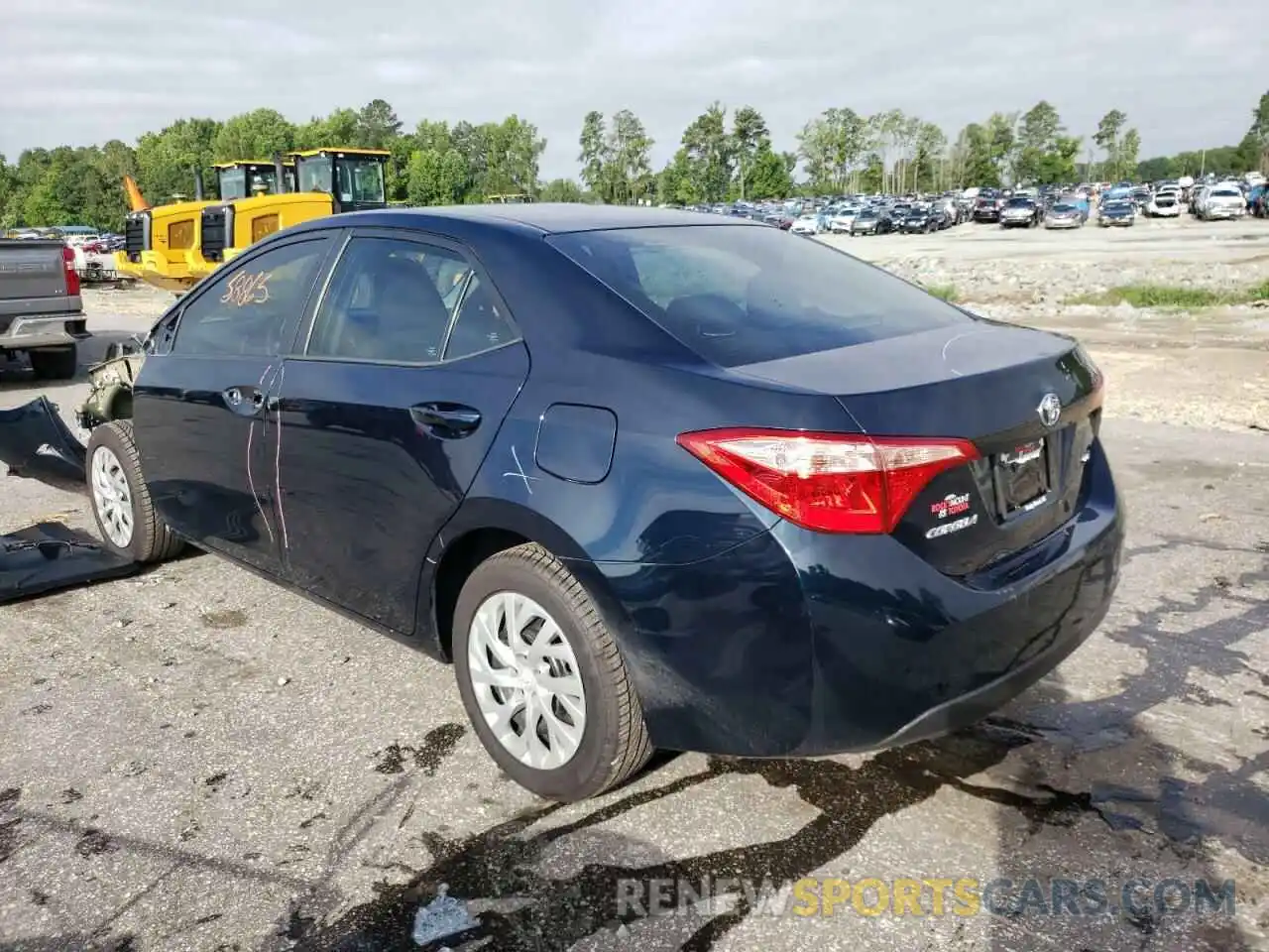 3 Photograph of a damaged car 2T1BURHE6KC238526 TOYOTA COROLLA 2019