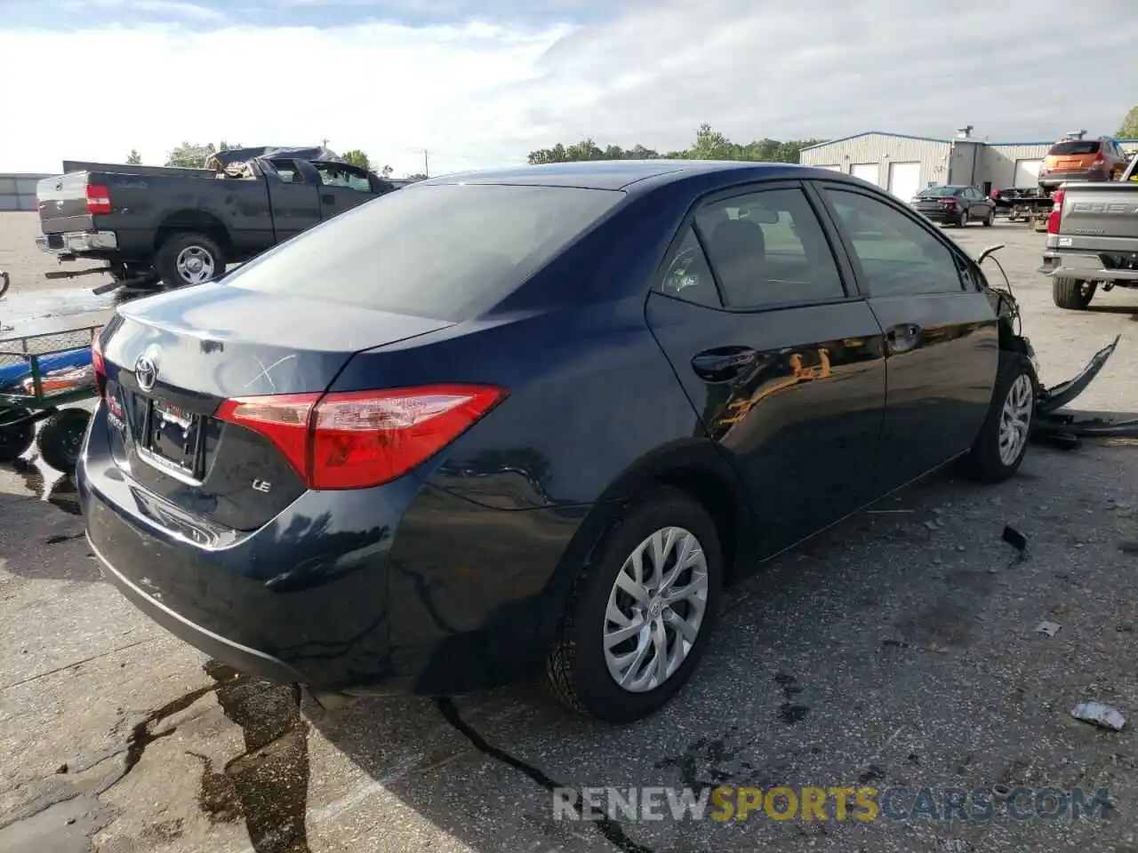 4 Photograph of a damaged car 2T1BURHE6KC238526 TOYOTA COROLLA 2019