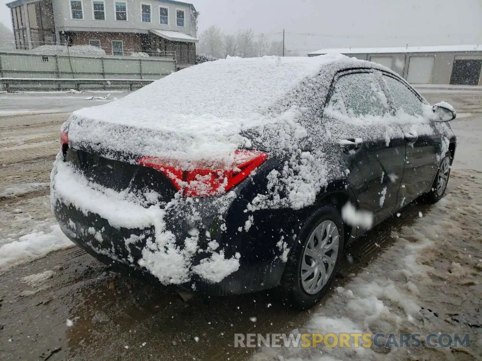 4 Photograph of a damaged car 2T1BURHE6KC238672 TOYOTA COROLLA 2019