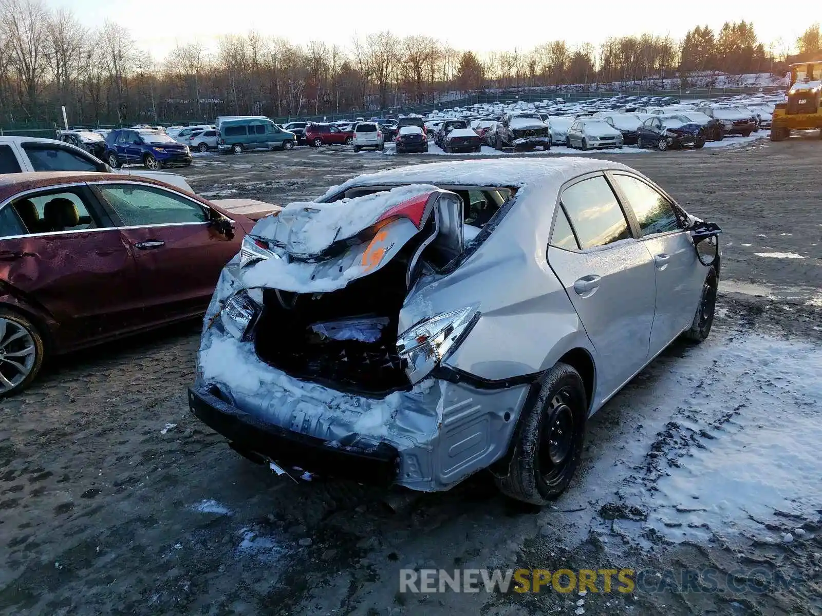 4 Photograph of a damaged car 2T1BURHE6KC238963 TOYOTA COROLLA 2019