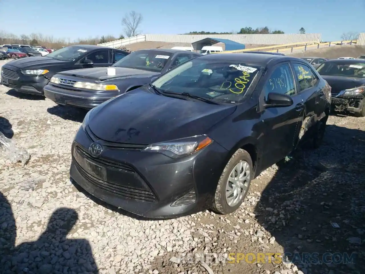 2 Photograph of a damaged car 2T1BURHE6KC239384 TOYOTA COROLLA 2019