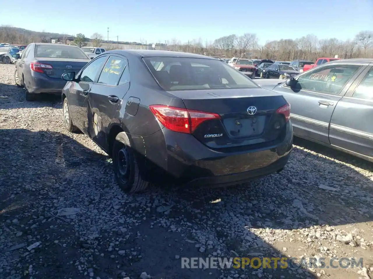 3 Photograph of a damaged car 2T1BURHE6KC239384 TOYOTA COROLLA 2019