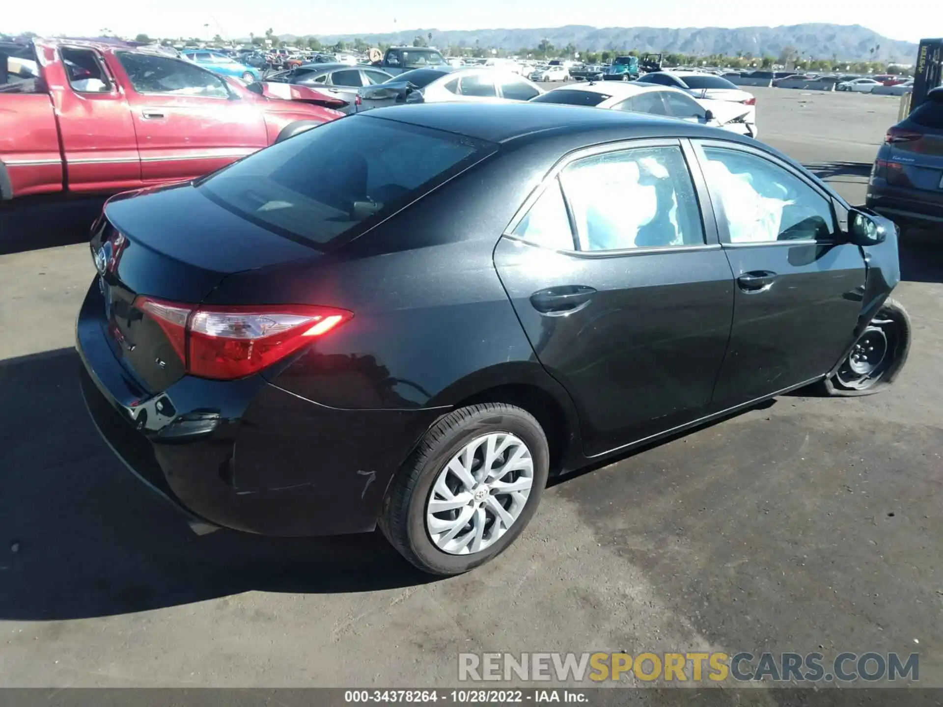 4 Photograph of a damaged car 2T1BURHE6KC239854 TOYOTA COROLLA 2019